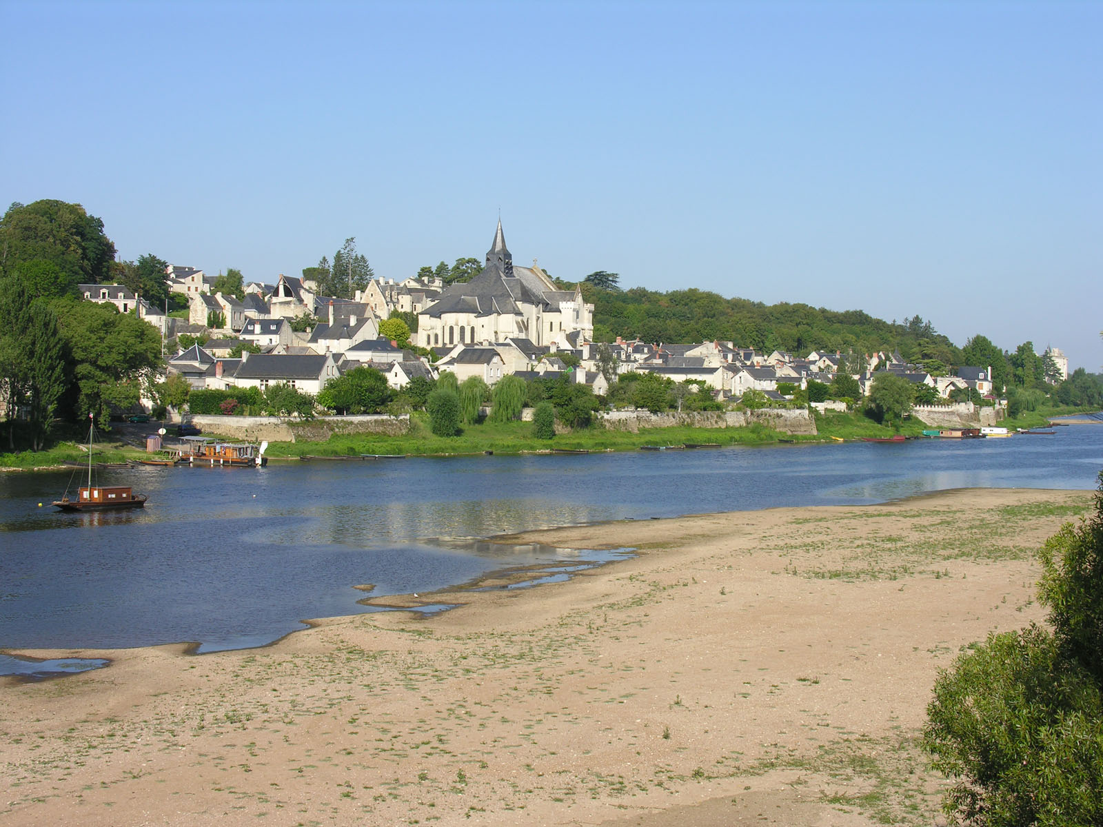Candes-Saint-Martin